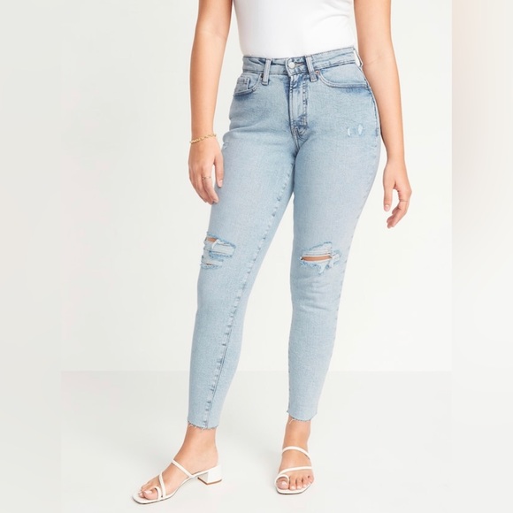 Old Navy Jeans Nwt Curvy Highwaisted Og Straight Ripped Cutoff